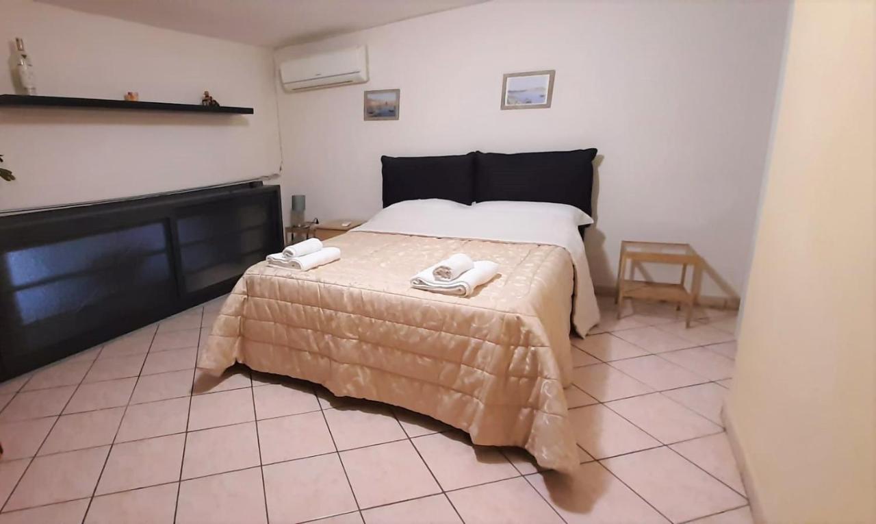 O' Vascio Apartamento Nápoles Exterior foto